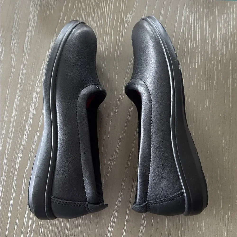 SAS Women’s Black Soft Leather Comfort Dress Shoes Flats Made in USA Size 5M